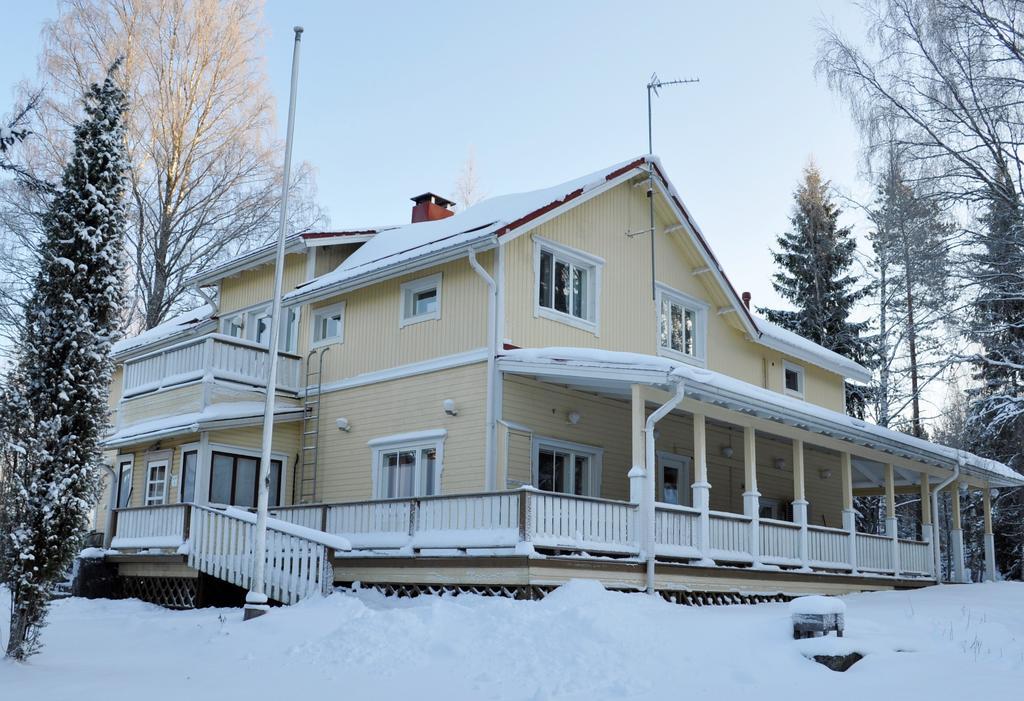 Tuhannen Tarinan Talo Kannuskoski ภายนอก รูปภาพ